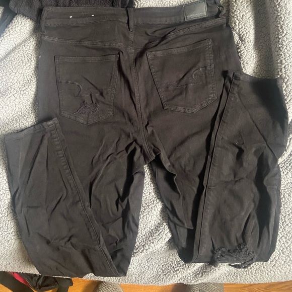 American Eagle super high rise skinny Jean - Picture 3 of 4